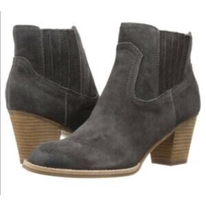 Dolce Vita Jenna Chelsea Boots Size 8 Gray Suede Heeled